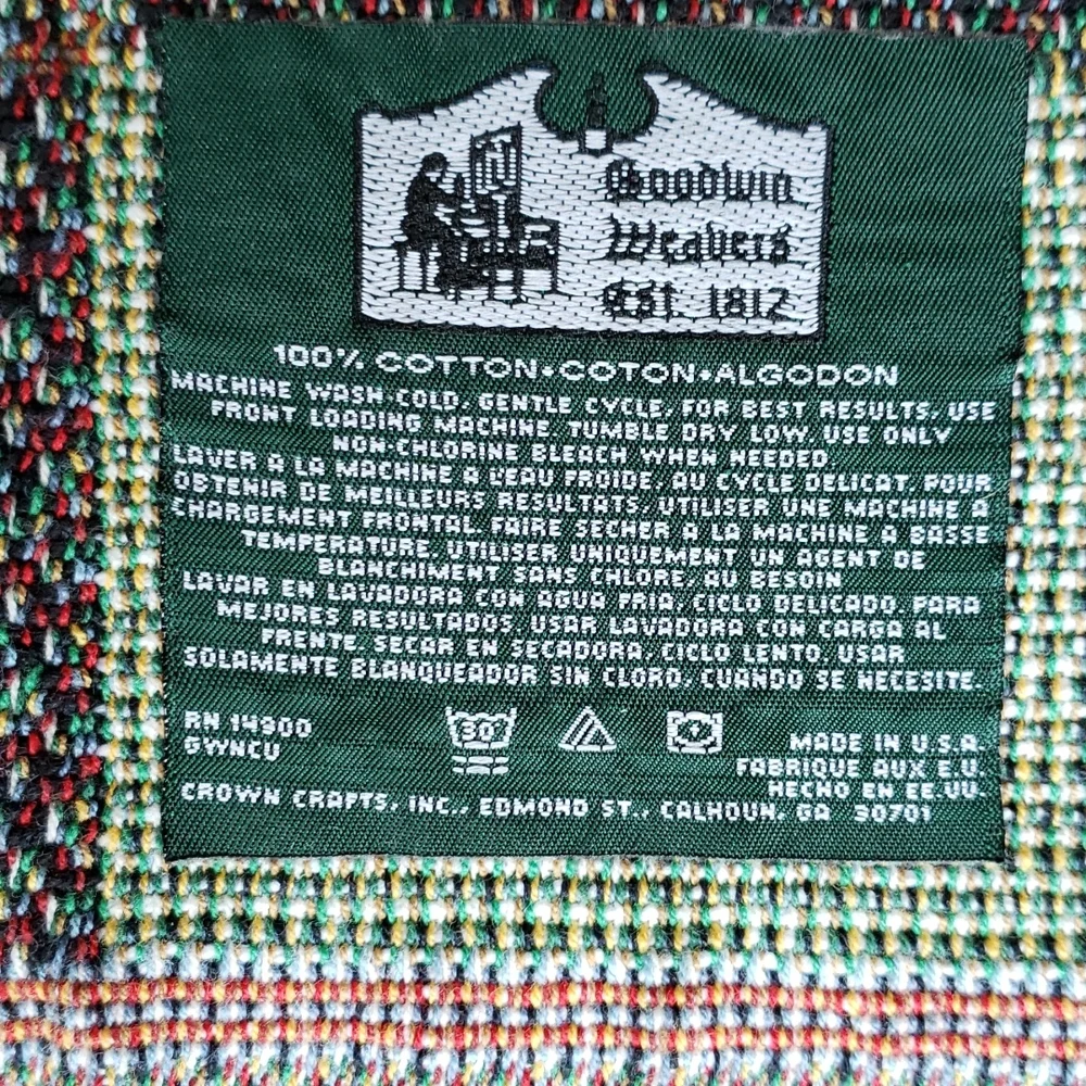 Christmas Aphagan (Measures approximately 42 x 61 inches)